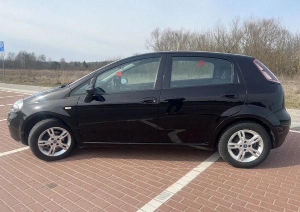 Fiat Punto cena 16900 przebieg: 224000, rok produkcji 2011 z Białystok małe 211